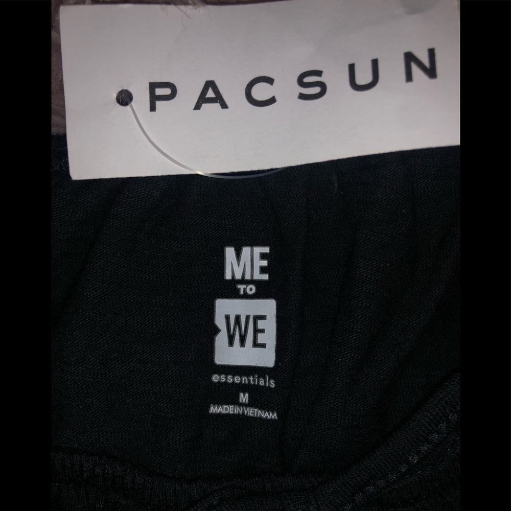 (SOLD)PacSun Me To We Venus Off-The-Shoulder Top - Picture 3 of 5
